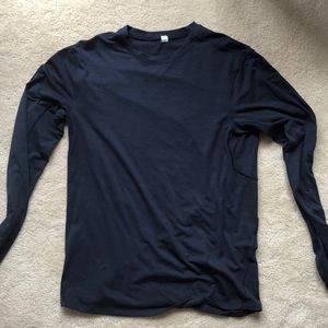 Lulu Lemon Navy Long sleeve shirt size medium
